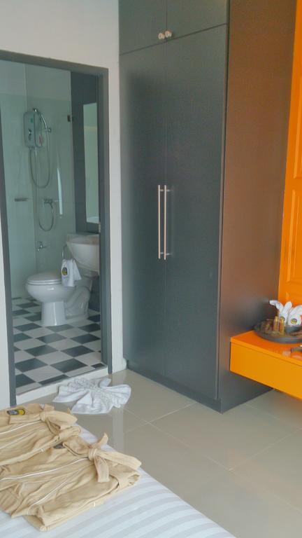 De Ja Moon Hostel Chiang Mai Habitación foto
